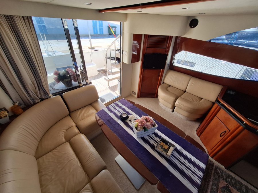 FAIRLINE PHANTOM 46 - 29