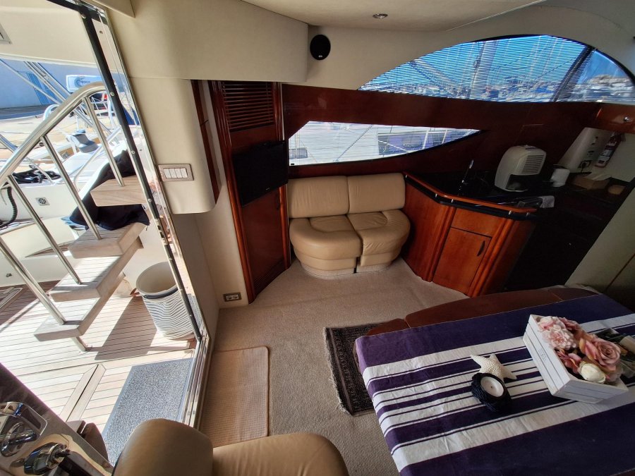 FAIRLINE PHANTOM 46 - 30