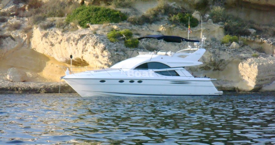 FAIRLINE PHANTOM 46 - 33