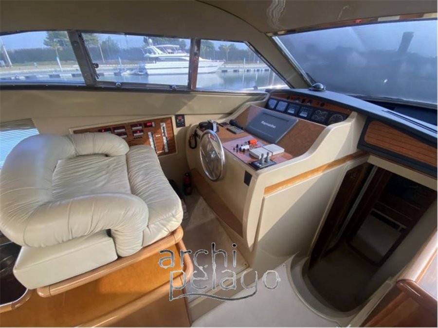 FERRETTI 53 - 15