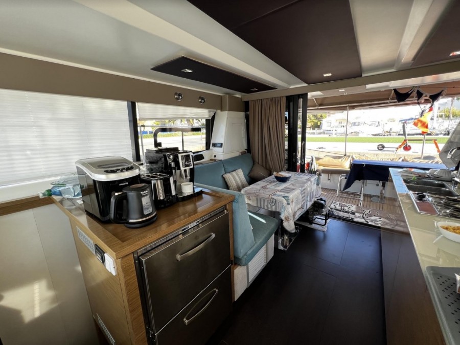 FOUNTAINE PAJOT MY 37 - 13