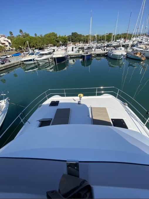 FOUNTAINE PAJOT MY 37 - 18