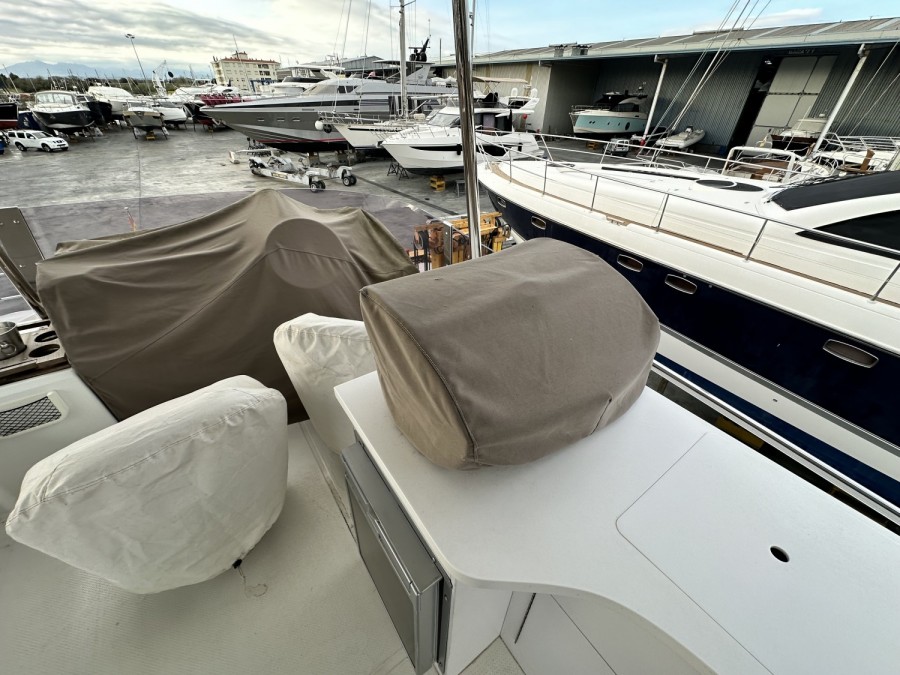 FOUNTAINE PAJOT MY 37 - 41