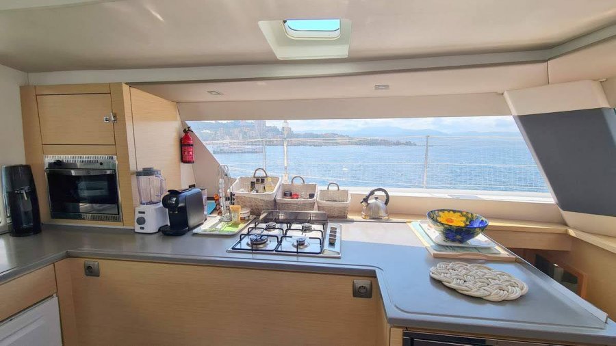 FOUNTAINE PAJOT SABA 50 - 9