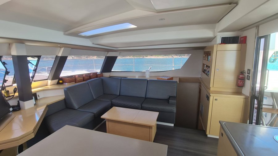 FOUNTAINE PAJOT SABA 50 - 12