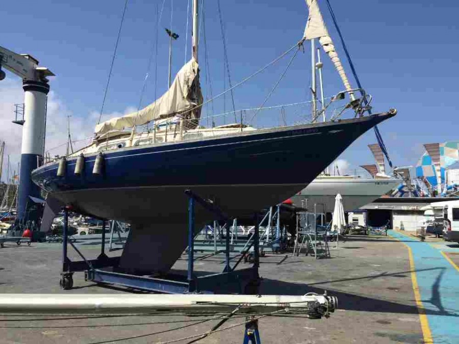 HALLBERG RASSY MISTRAL - 6