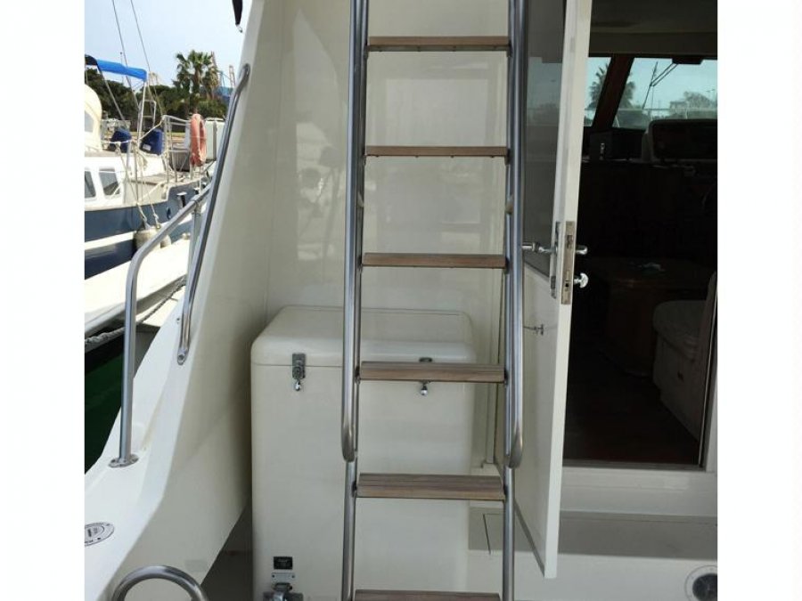 HATTERAS 45 CONVERTIBLE - 7