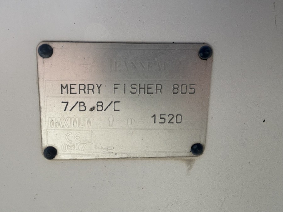 JEANNEAU MERRY FISHER 805 - 21