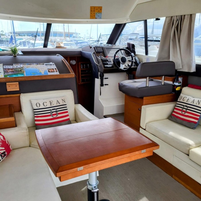 JEANNEAU PRESTIGE 350 FLY - 14