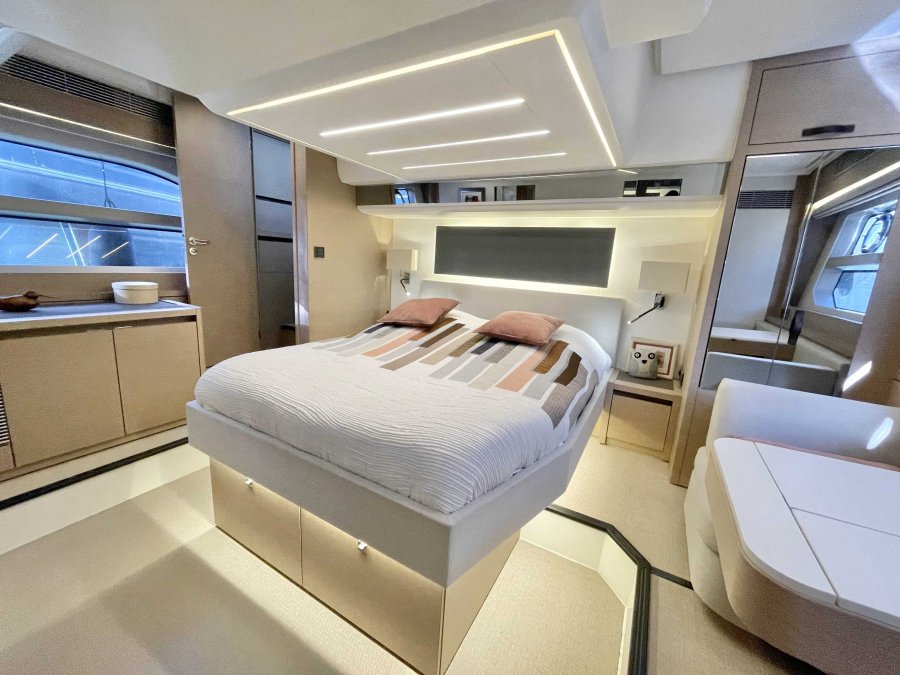 JEANNEAU PRESTIGE 590 S - 11