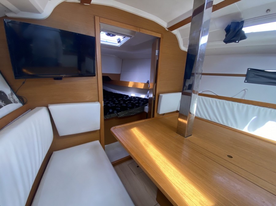 JEANNEAU SUN ODYSSEY 349 - 12