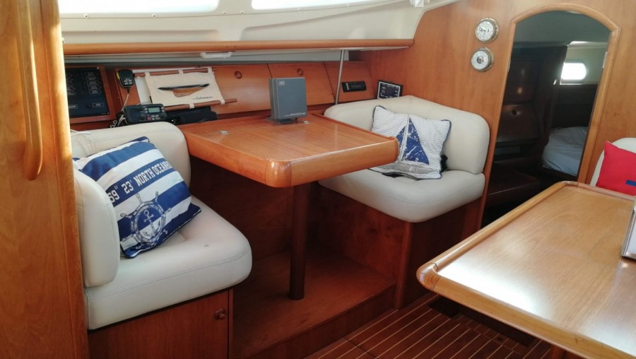 JEANNEAU SUN ODYSSEY 40 DS - 11