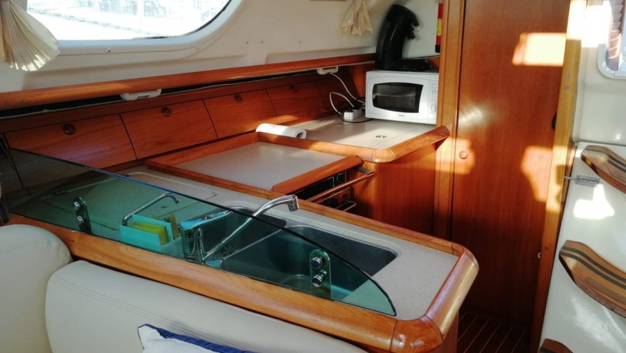 JEANNEAU SUN ODYSSEY 40 DS - 12