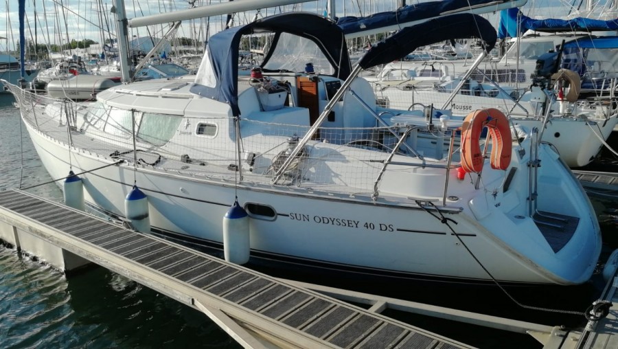 JEANNEAU SUN ODYSSEY 40 DS - 2