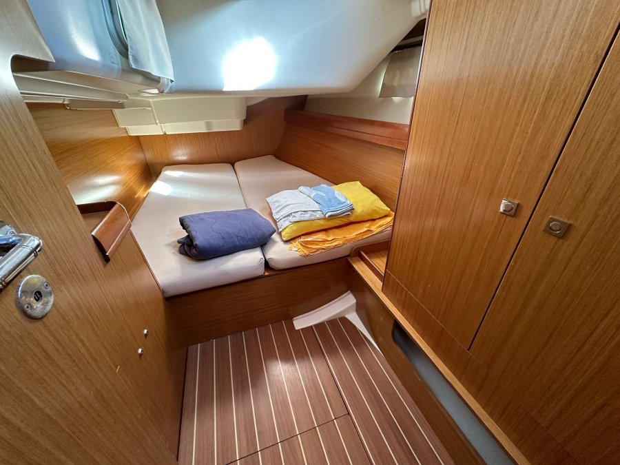 JEANNEAU SUN ODYSSEY 42 I - 37