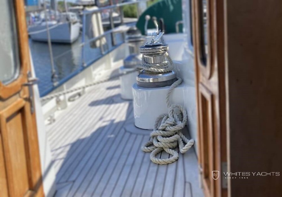 KESTELOO PILOTHOUSE SCHOONER - 10