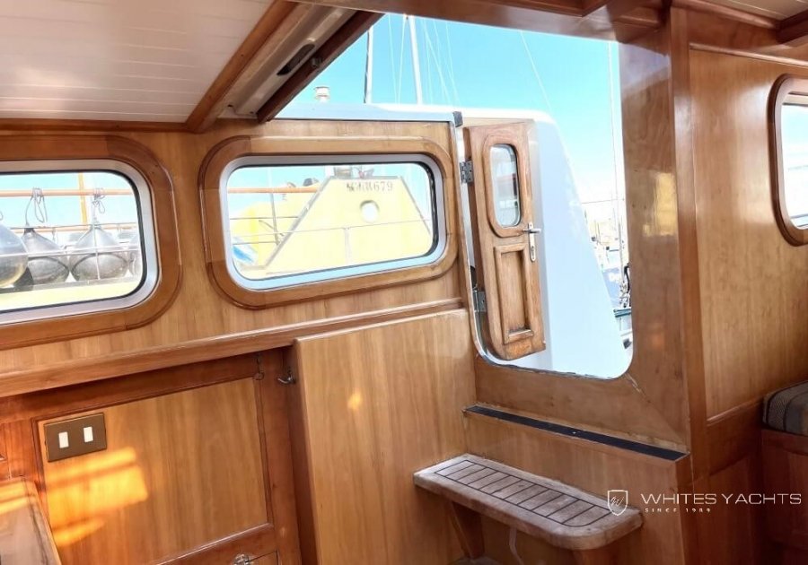 KESTELOO PILOTHOUSE SCHOONER - 16