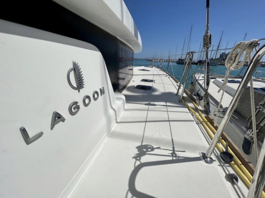 LAGOON 450 SPORT TOP - 8