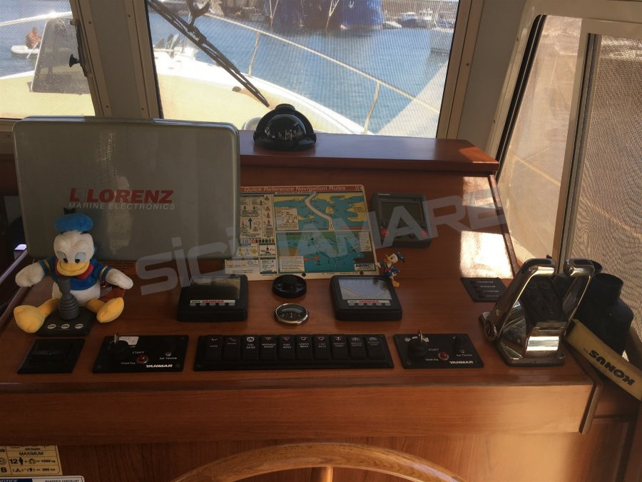 MAINSHIP 400 TRAWLER - 10