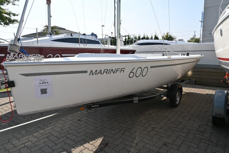 Mariner Yachts 19