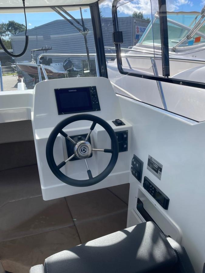 PARKER 700 PILOTHOUSE - 6