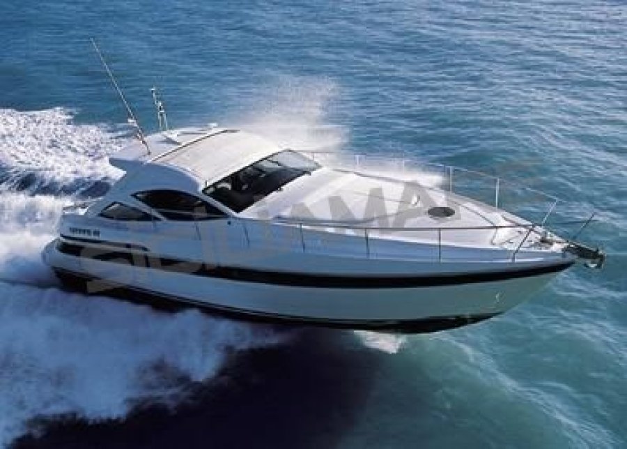 Pershing 43