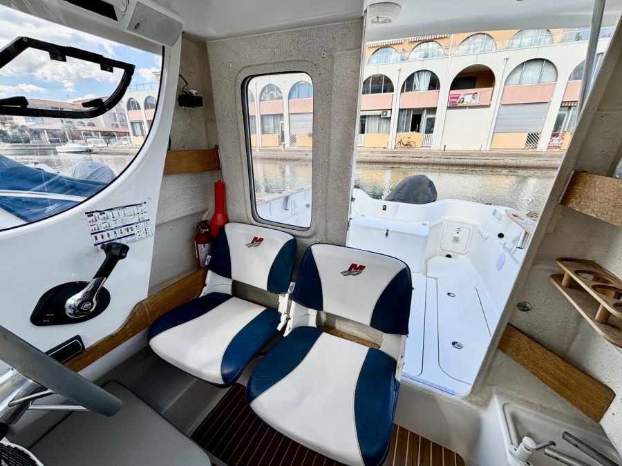 QUICKSILVER 640 PILOTHOUSE - 12