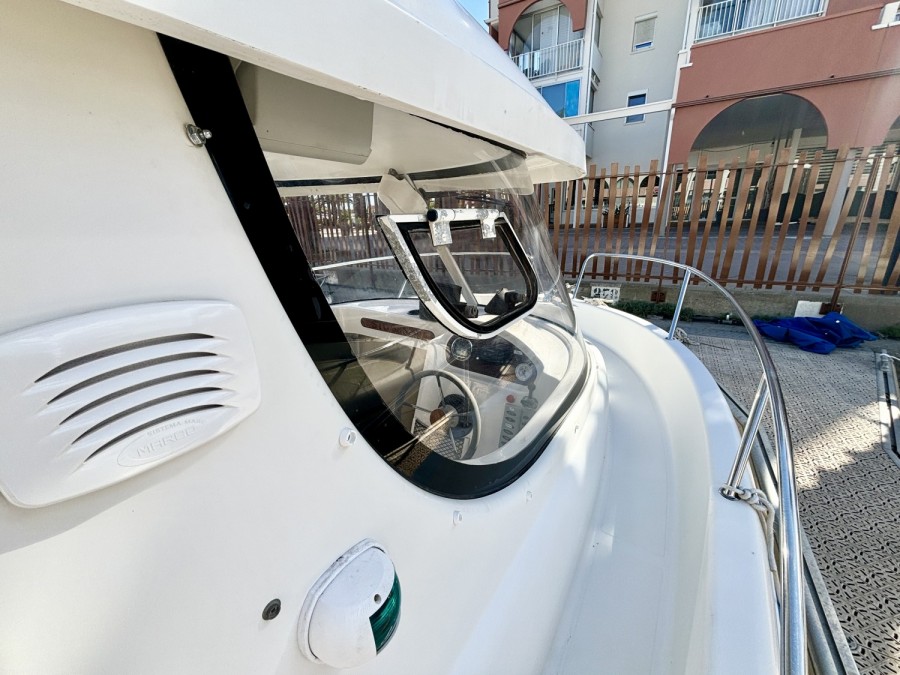 QUICKSILVER 640 PILOTHOUSE - 8