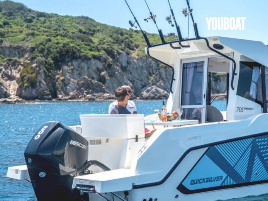 QUICKSILVER 705 PILOTHOUSE - 4