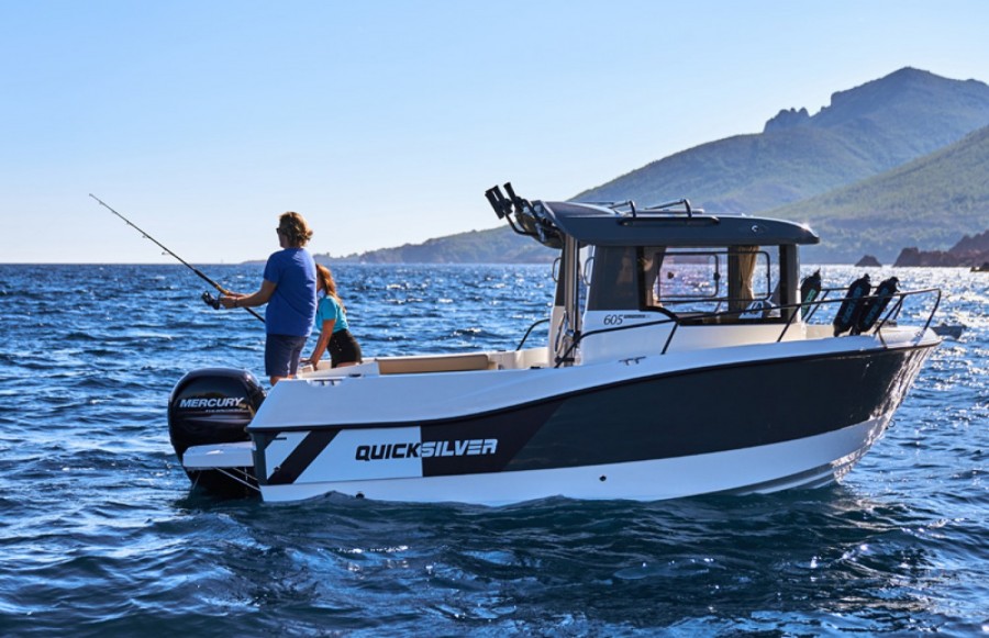 Quicksilver Activ 605 Pilothouse