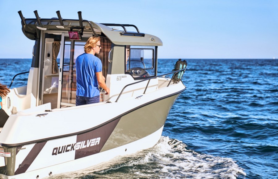 QUICKSILVER ACTIV 605 PILOTHOUSE - 8