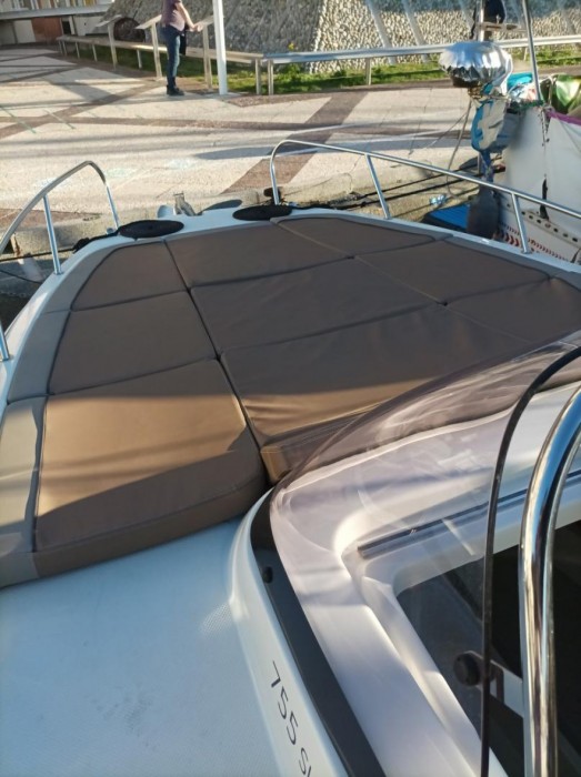 QUICKSILVER ACTIV 755 SUNDECK - 12