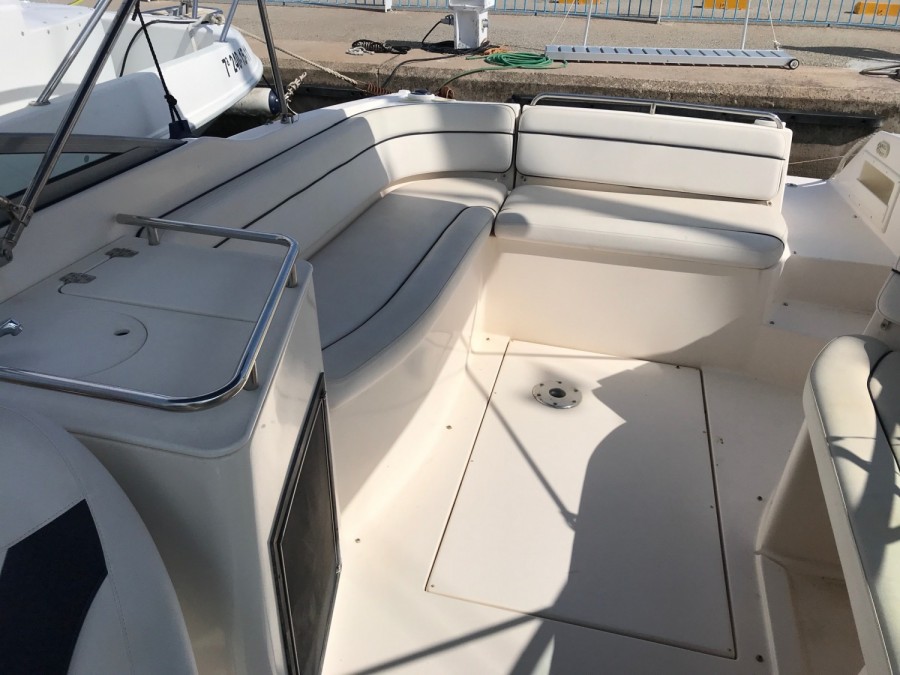 RINKER 282 CAPTIVA - 5