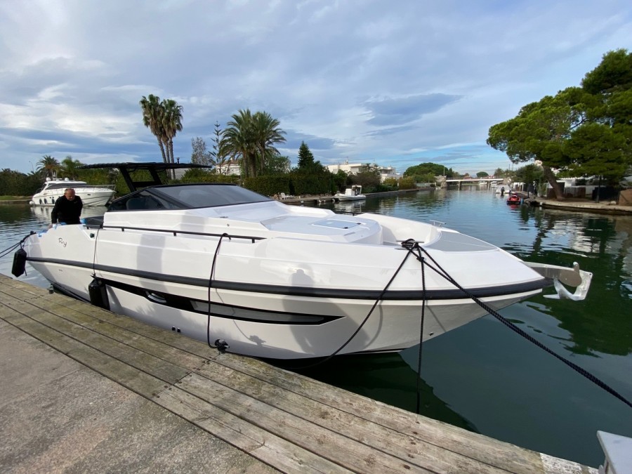 RIO YACHTS DAYTONA 34 - 5