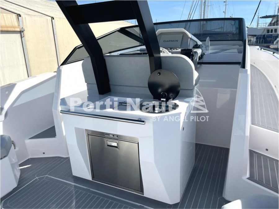 RIO YACHTS DAYTONA 34 - 9