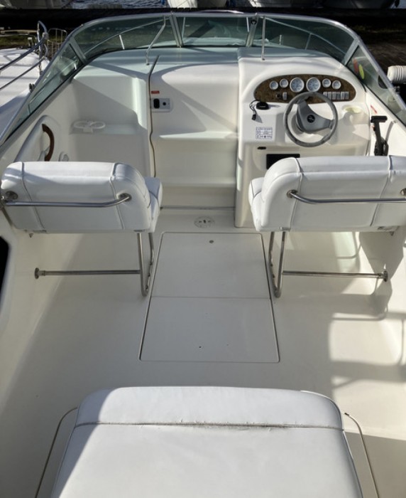 SEA RAY 215 EXPRESS CRUISER - 4