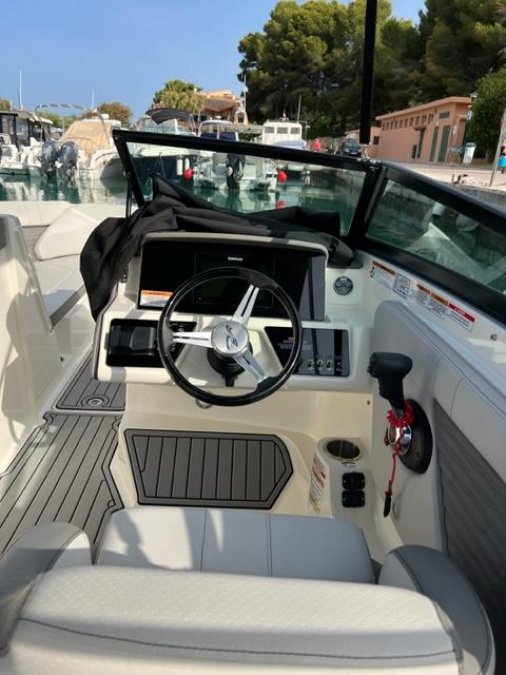 SEA RAY 230 SPX - 12