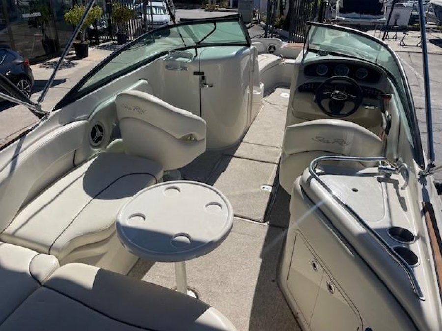 SEA RAY 240 SUNDECK - 7