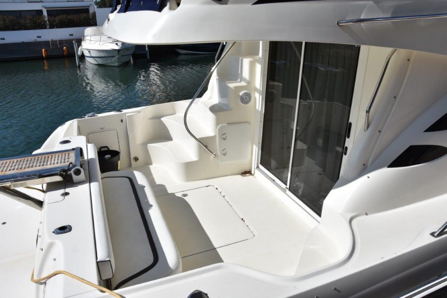 SEA RAY 420 SEDAN BRIDGE - 4