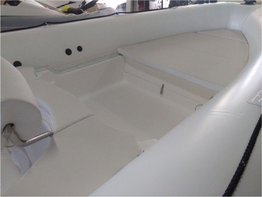 SEALVER WAVE BOAT 626 - 9