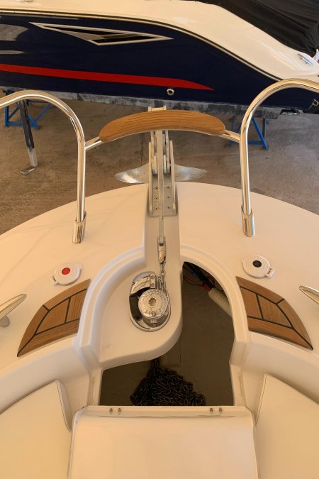 SESSA MARINE KEY LARGO 27 INBOARD - 20