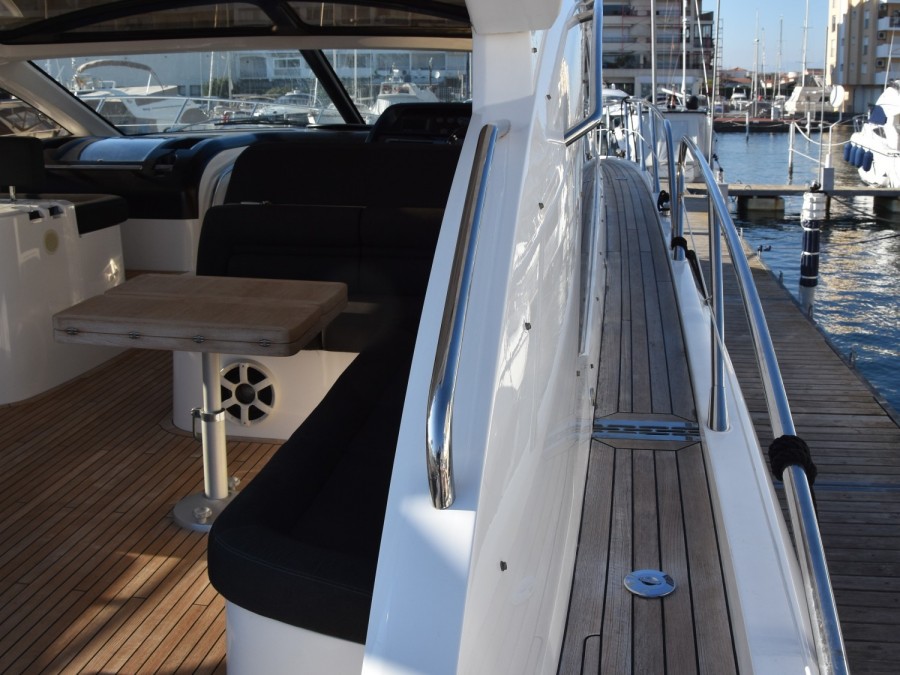 SUNSEEKER PREDATOR 60 - 12