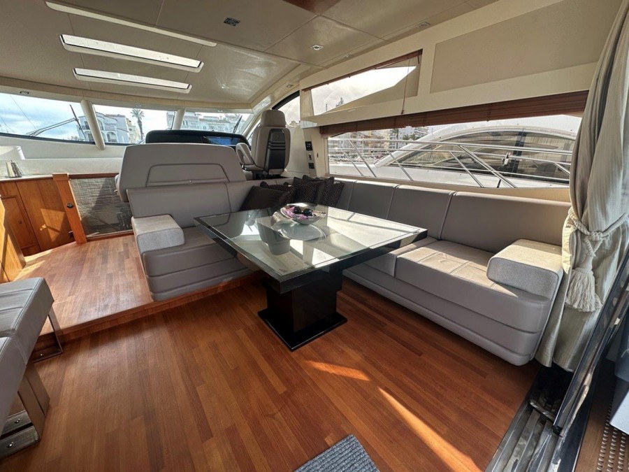 SUNSEEKER PREDATOR 64 - 17