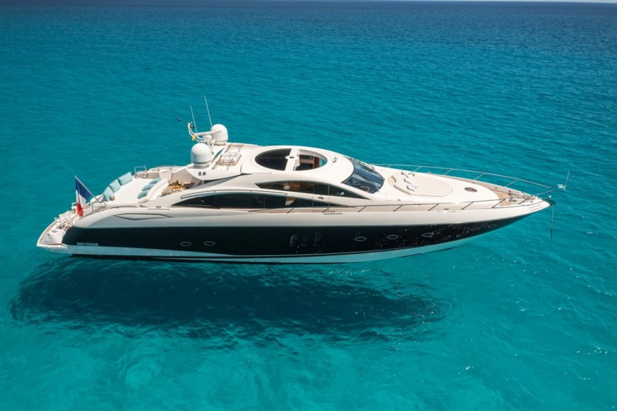 SUNSEEKER PREDATOR 82 - 1